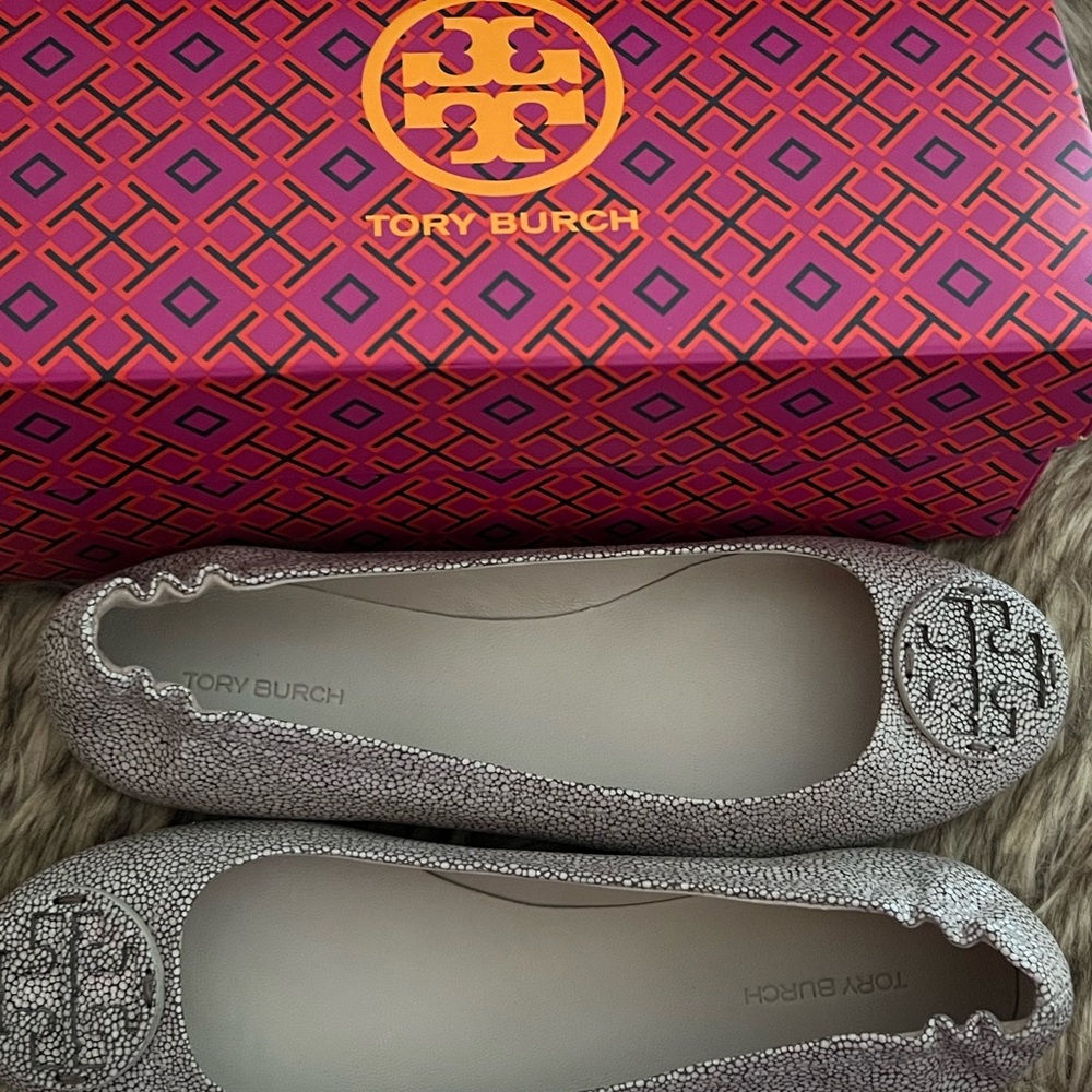 Tory Burch ~ The Minnie Travel Ballerina is flexible and light~Beige~Multi Color